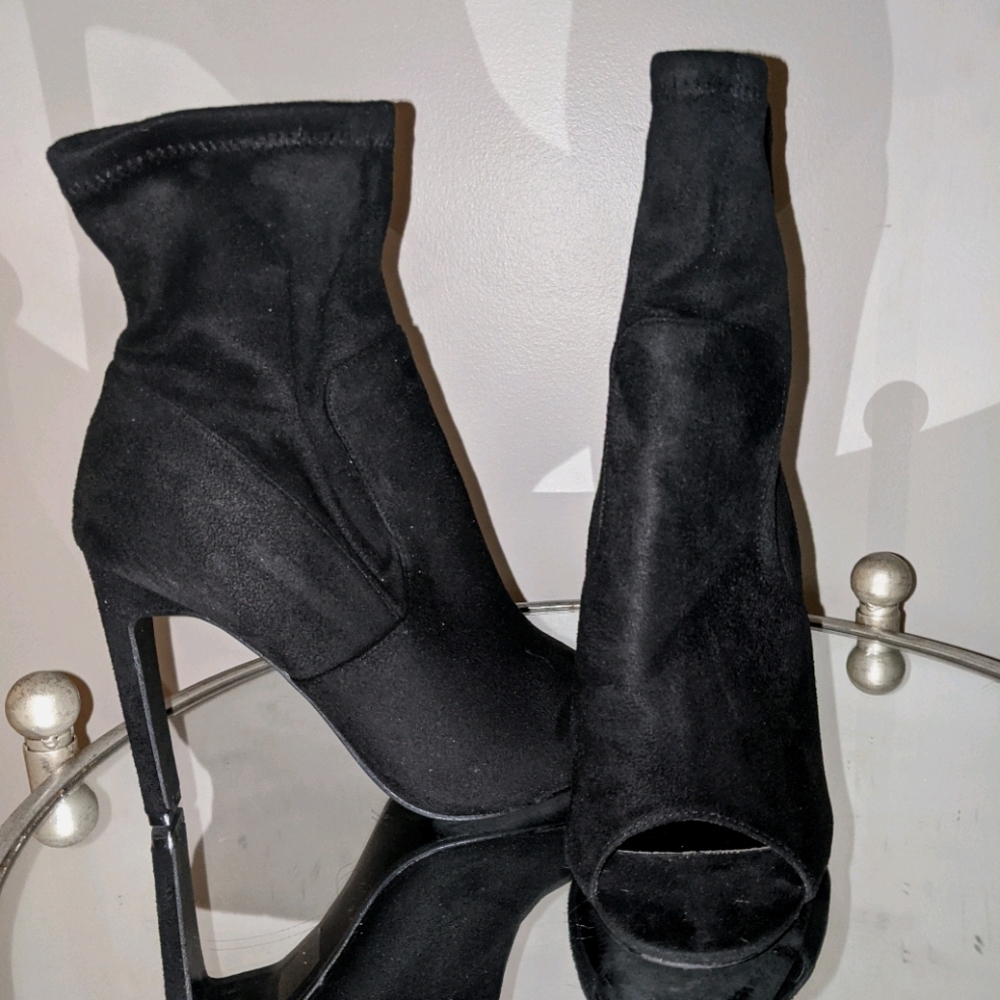 FASHION NOVA - Open Toe Ankle Boots